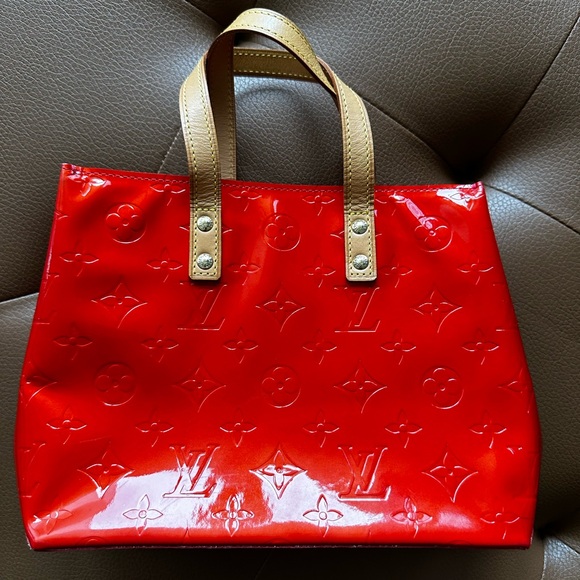 Louis Vuitton Handbags - 🍎 Louis Vuitton LV Monogram Red Vernis Top Handle Tote Bag
